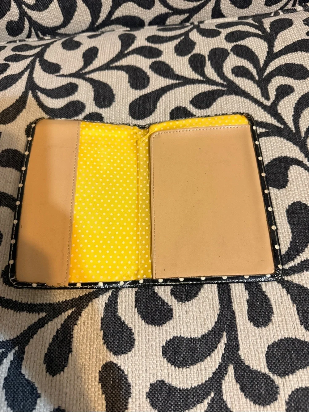 Black Polka Dot Phone Card Case - Chic Protective Accessory